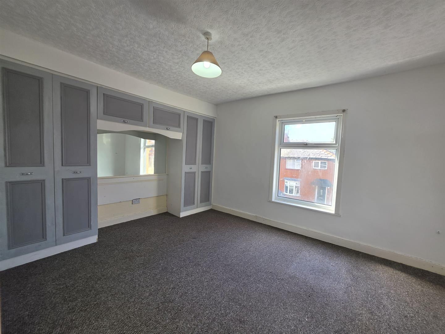 Lever Street, Radcliffe, photo 4